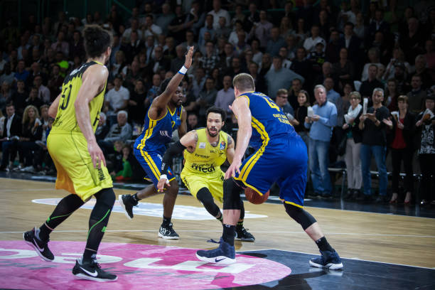 都要保持初 都要保持初